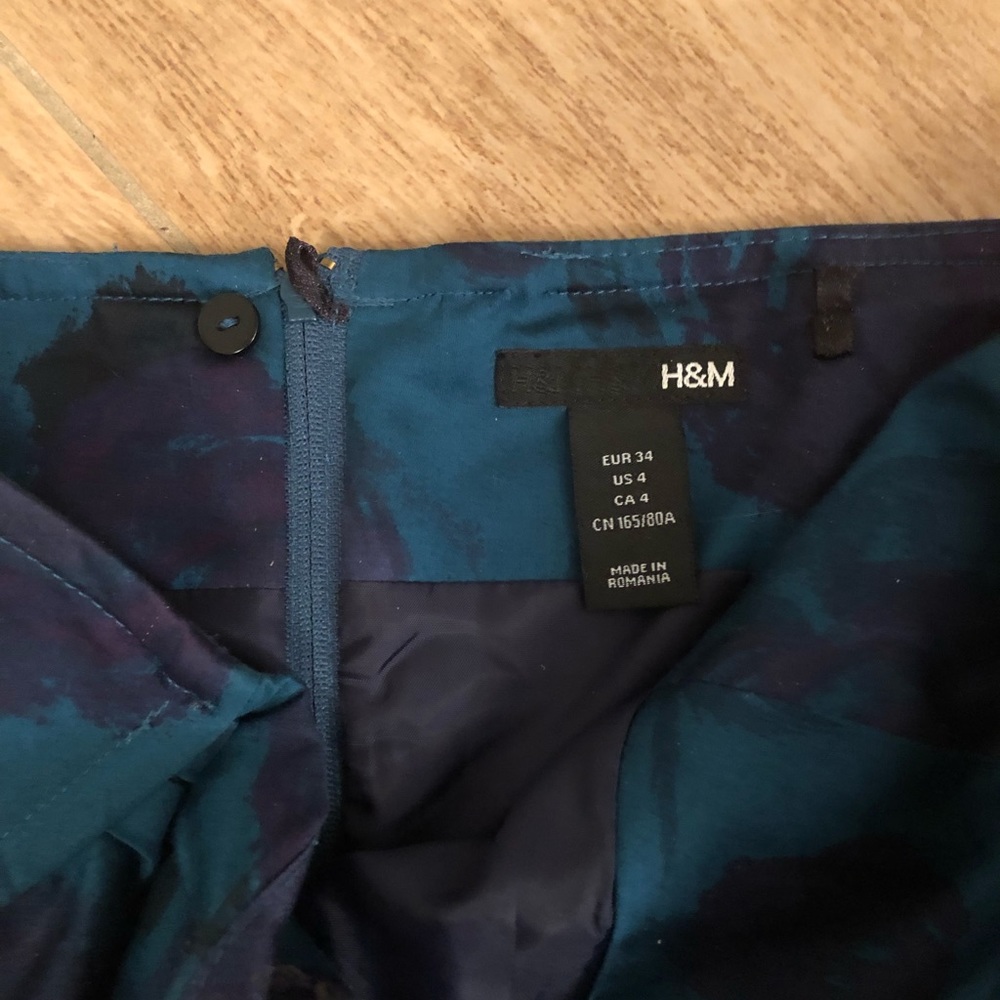 H&M Dress - Picture 6 of 8